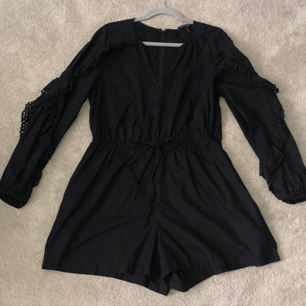 BCBGMaxAzria Romper Women’s Large Black Festival Cottagecore Boho V-Neck